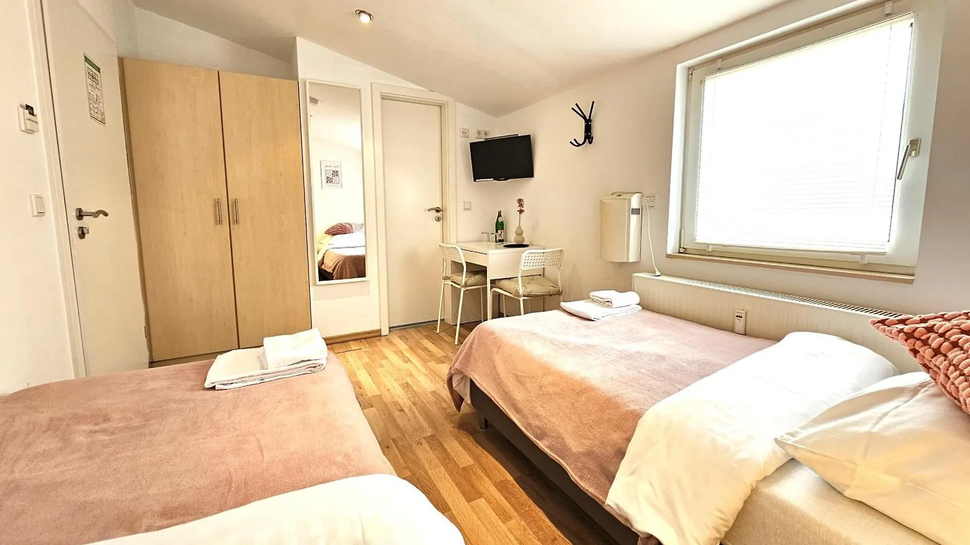Airport Messe Hotel Dusseldorf 3*,  Germany